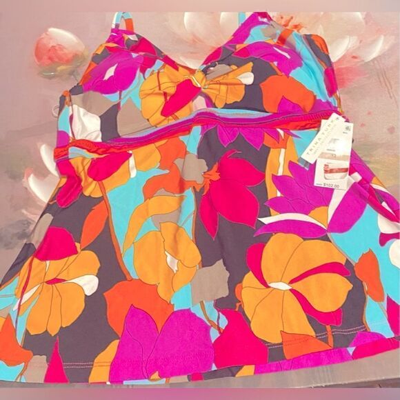 🛍️Trina Turk Gemini Printed Halter Tankini Multicolor Removable Cup Bikini Top - Picture 1 of 9
